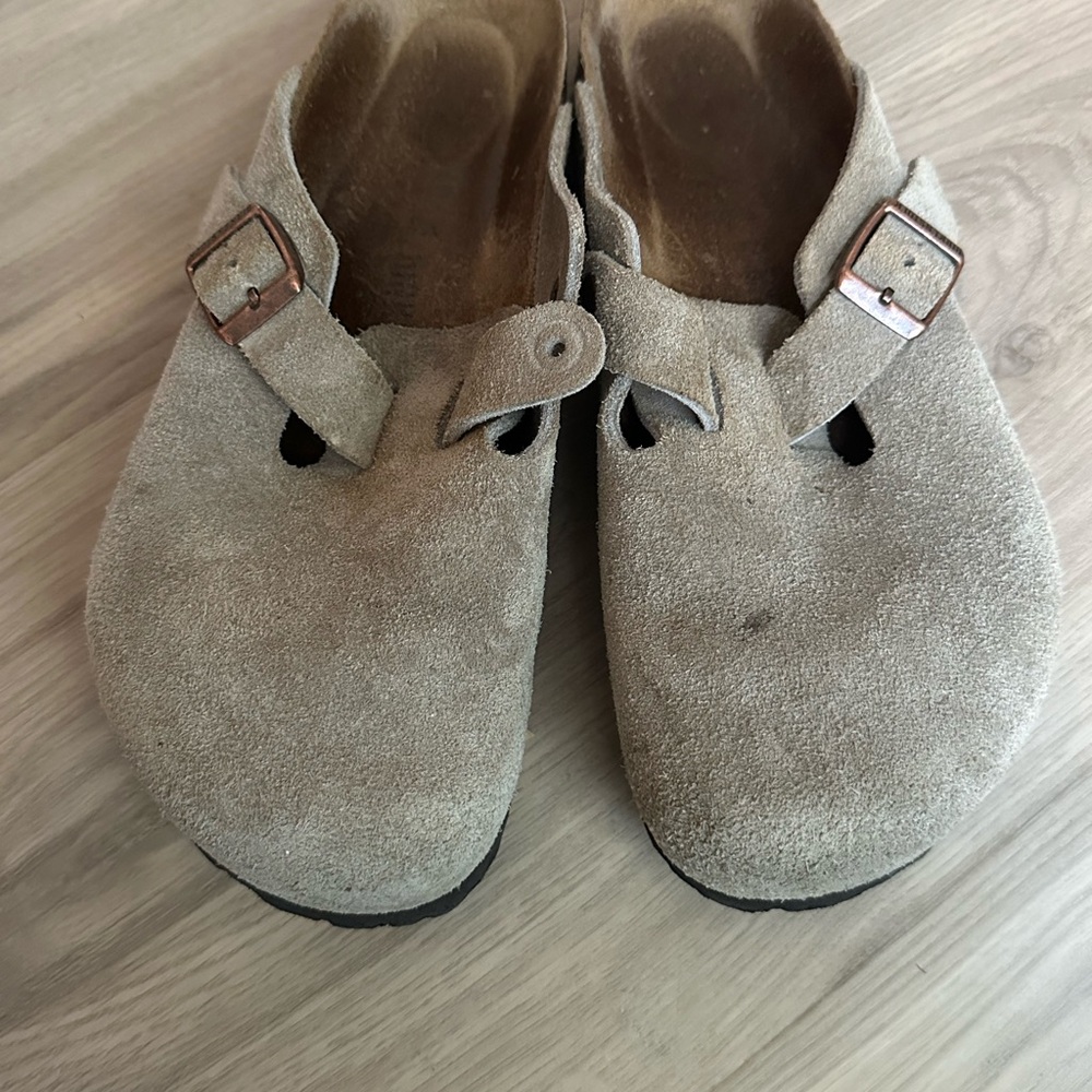 Birkenstock Suede Clog in Brown